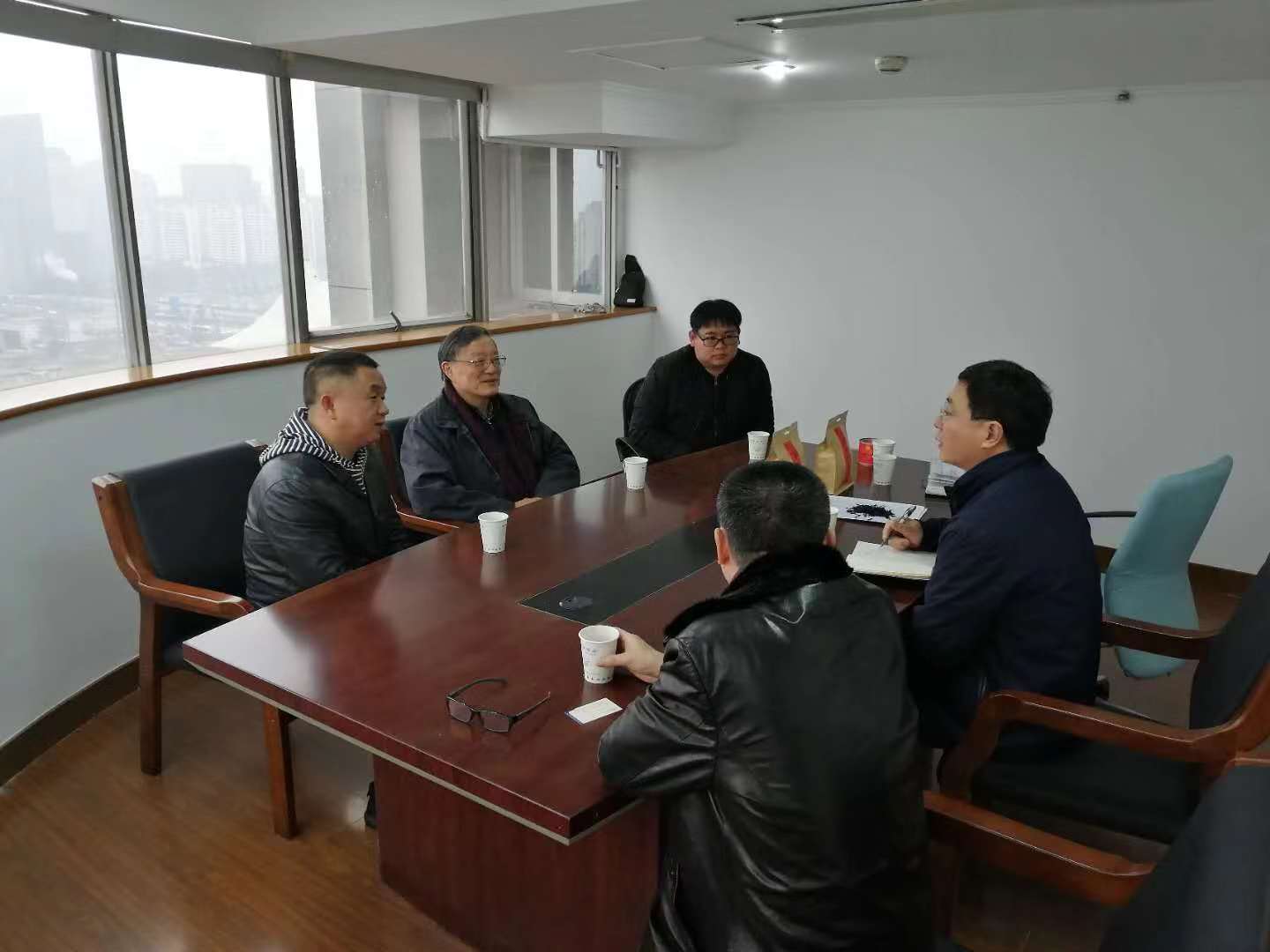 浙茶集團(tuán)與遂昌縣茶企交流座談