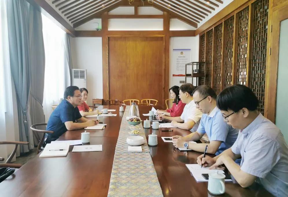 市農(nóng)業(yè)農(nóng)村局趙國欽局長赴浙茶集團獅峰茶業(yè)公司調研指導