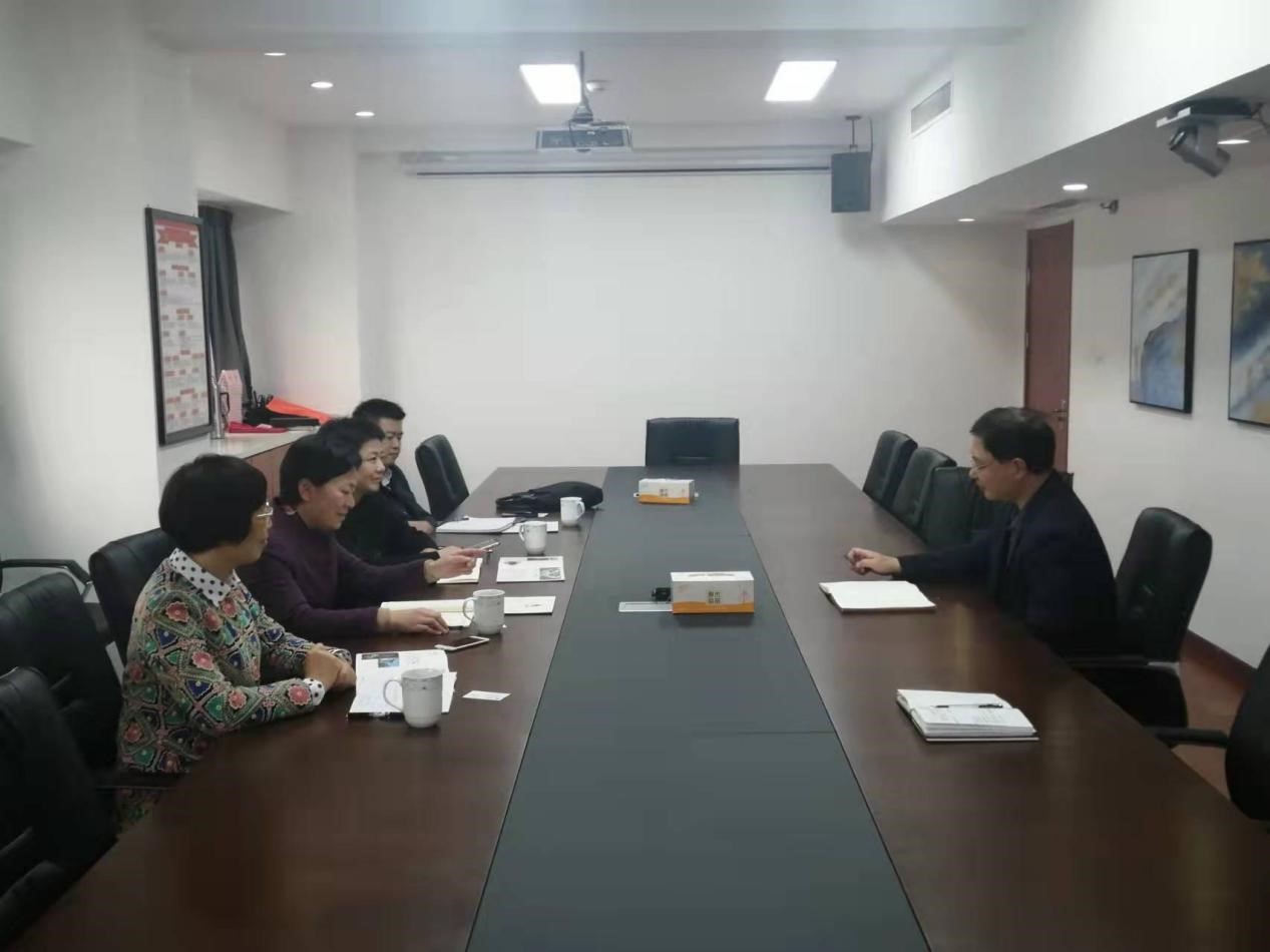 浙江中醫(yī)藥政協(xié)委員會客廳委員前來浙江省茶產(chǎn)業(yè)政協(xié)委員會客廳考察交流